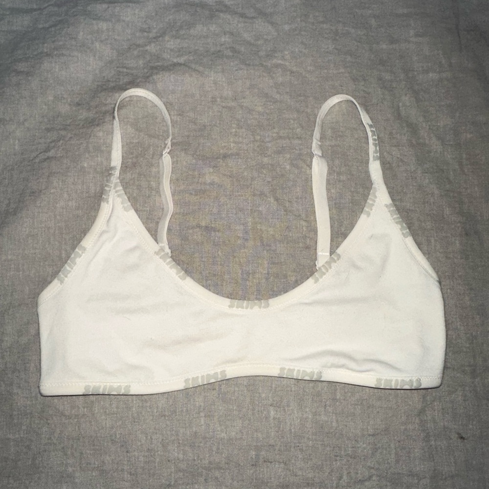 Skims scoop bralette